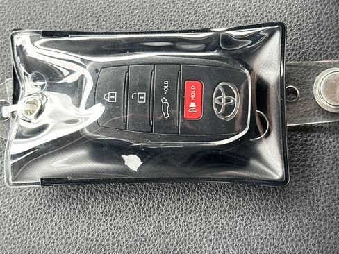 Used 2025 Toyota Grand Highlander AWD image 34
