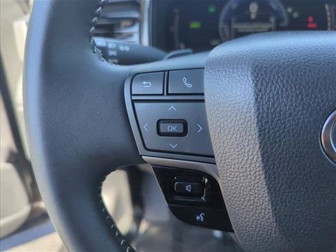 Certified 2025 Toyota Camry SE image 12