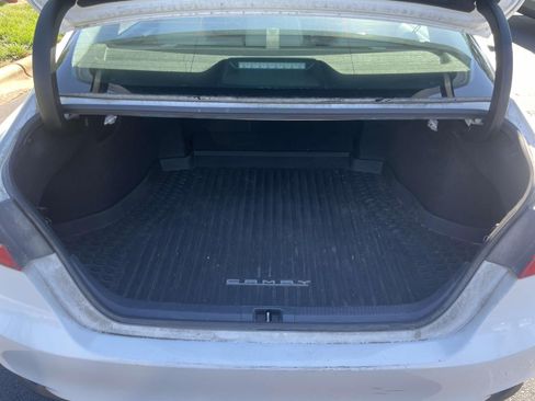 Used 2020 Toyota Camry LE FWD image 8