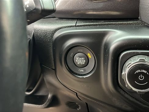 Used 2021 Jeep Wrangler Unlimited Sahara image 23