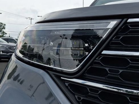 Certified 2023 Ford Explorer XLT w/ Equipment Group 202A AWD/4WD image 11