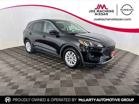 Used 2021 Ford Escape SE FWD image 1