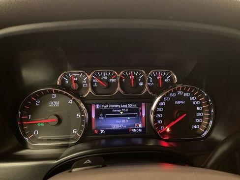 Used 2014 GMC Sierra 1500 SLT w/ SLT Crew Cab Value Package AWD/4WD image 10