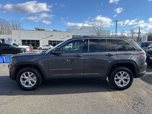 Certified 2022 Jeep Grand Cherokee Limited w/ Luxury Tech Group II image 20