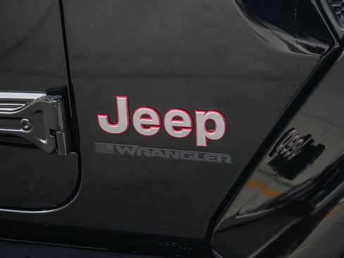 New 2026 Jeep Wrangler Unlimited Rubicon image 9