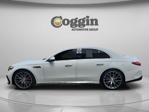 Used 2025 Mercedes-Benz E 53 AMG e 4MATIC Sedan image 2
