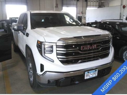 Used 2025 GMC Sierra 1500 SLT AWD/4WD image 8