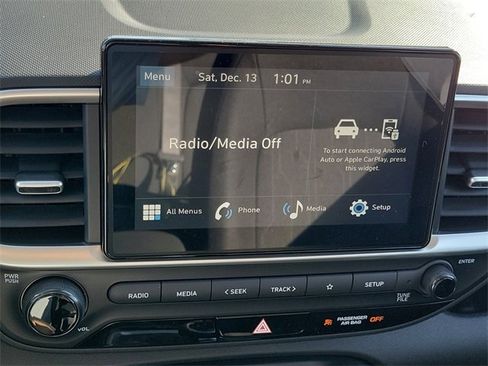 New 2026 Hyundai Venue SE image 8