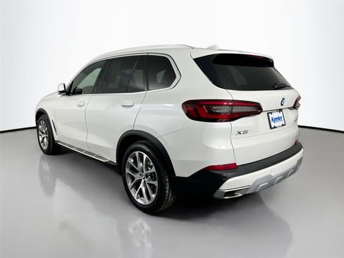 Used 2023 BMW X5 xDrive40i w/ Premium Package image 4