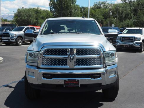 Used 2016 RAM 2500 Laramie w/ Convenience Group AWD/4WD image 2