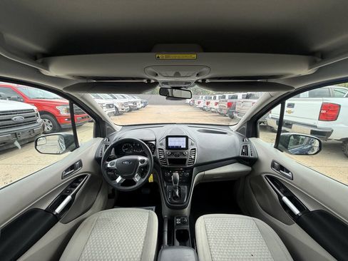 Used 2022 Ford Transit Connect XLT FWD image 18