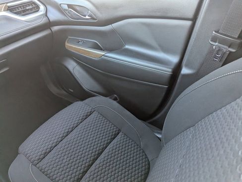 Used 2017 GMC Acadia SLE w/ Driver Alert Package I image 14