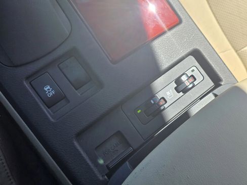 Used 2012 Lexus RX 450h FWD w/ Premium Pkg image 25