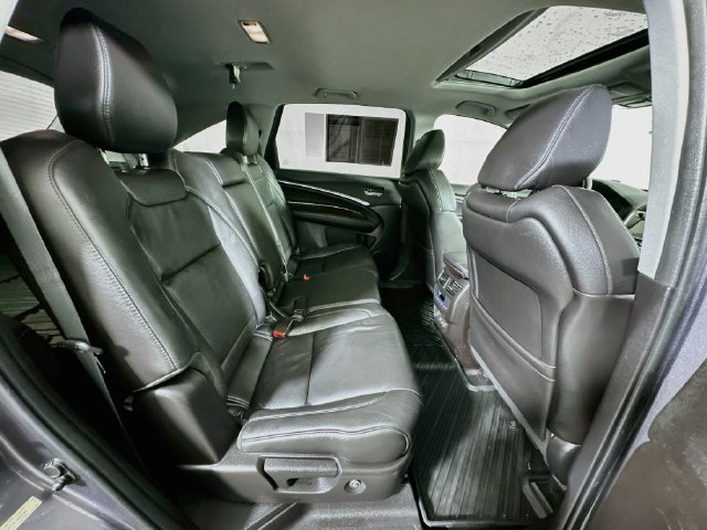 Used 2017 Acura MDX SH-AWD image 30