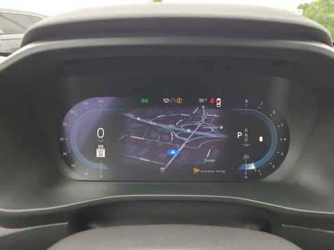 Used 2023 Volvo XC40 B4 Ultimate FWD image 29