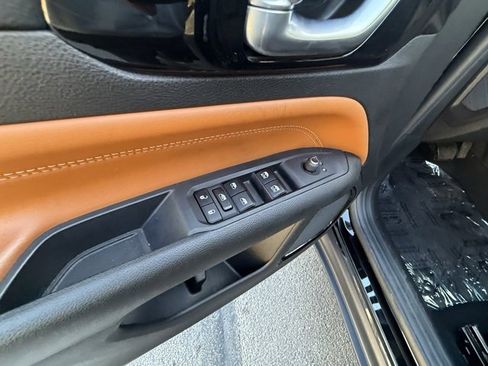 Used 2024 Jeep Compass Limited image 40