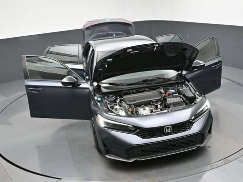 Used 2025 Honda Civic Sport image 36