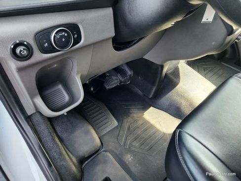 Used 2020 Ford Transit 150 XL image 42