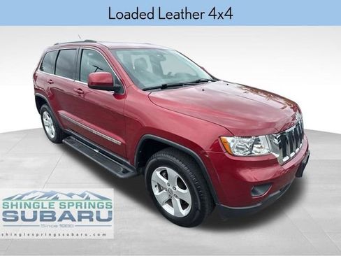 Used 2013 Jeep Grand Cherokee Laredo AWD/4WD image 1