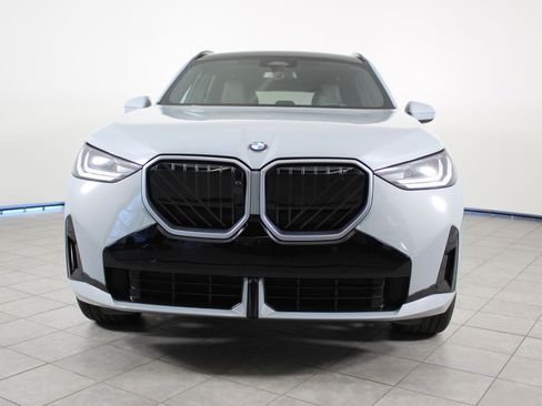Certified 2026 BMW X3 xDrive30 w/ Premium Package image 5