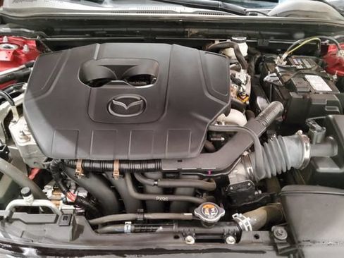 Used 2024 MAZDA MAZDA3 s FWD image 10