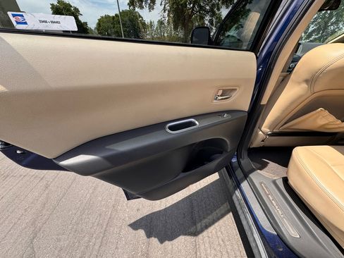 Used 2010 Subaru Tribeca Limited image 12