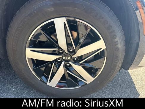 Certified 2021 Kia Sorento S FWD image 5