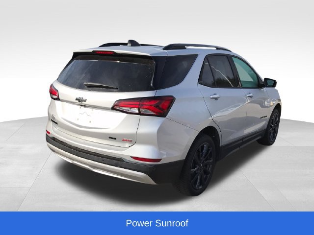 Used 2022 Chevrolet Equinox RS w/ LPO, Floor Liner Package AWD/4WD image 2