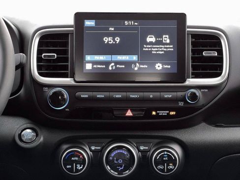 New 2026 Hyundai Venue SEL FWD image 19