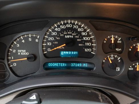 Used 2004 Chevrolet Silverado 1500 w/ Light Duty Power Package image 18