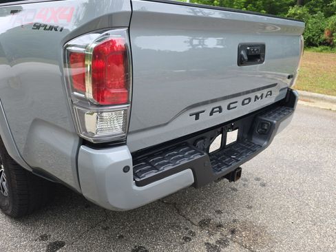 Used 2021 Toyota Tacoma TRD Sport w/ Technology Package AWD/4WD image 33