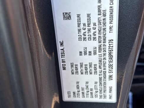 Used 2023 Tesla Model 3 Standard Range image 28