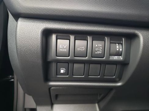 New 2025 Subaru Forester Limited image 18