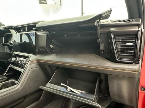 Used 2023 GMC Sierra 1500 AT4 image 11