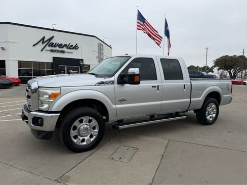 Used 2014 Ford F250 Lariat w/ Chrome Package image 1