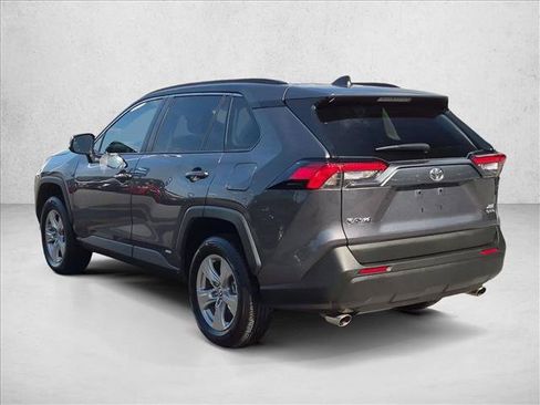 Used 2025 Toyota RAV4 XLE AWD/4WD image 8