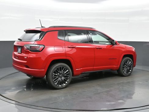 Used 2022 Jeep Compass Limited w/ (RED) Package AWD/4WD image 6