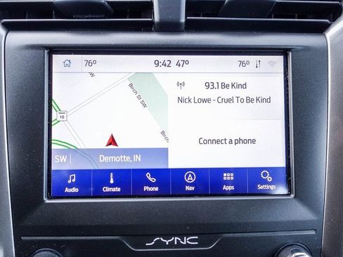 Used 2020 Ford Fusion SE image 16