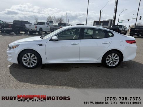Used 2018 Kia Optima LX w/ 17" Alloy Wheels Package image 4