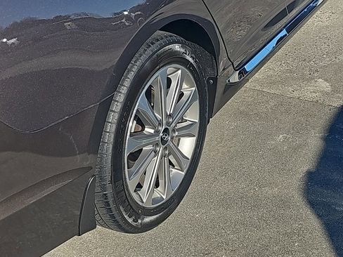 Used 2017 Hyundai Sonata Limited w/ Tech Package 03 image 7