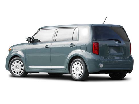 Used 2008 Scion xB FWD image 2
