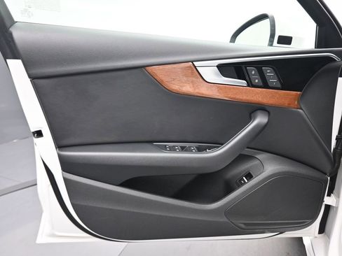 Used 2022 Audi A4 2.0T Premium image 9