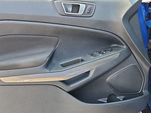 Used 2018 Ford EcoSport SE w/ SE Convenience Package FWD image 9