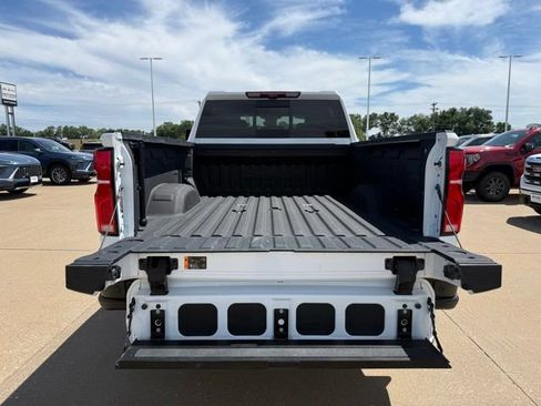 Used 2024 Chevrolet Silverado 2500 ZR2 w/ ZR2 Bison Edition AWD/4WD image 5