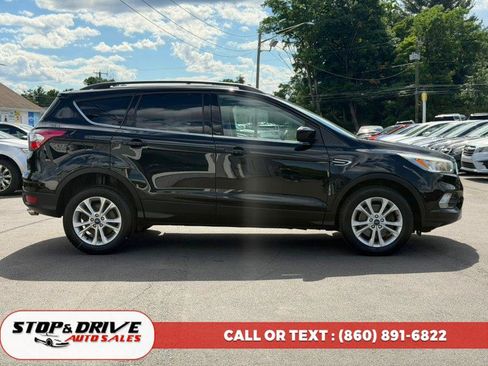 Used 2018 Ford Escape SE AWD/4WD image 4