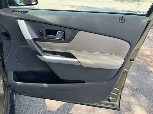 Used 2013 Ford Edge SEL FWD image 43