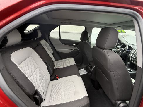 Used 2019 Chevrolet Equinox LT image 11