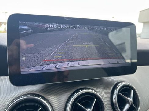 Used 2015 Mercedes-Benz GLA 250 4MATIC image 20