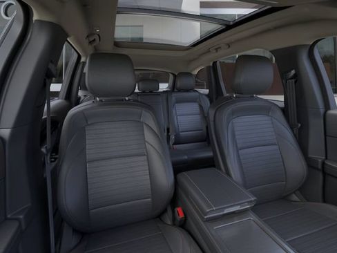 New 2026 Lincoln Nautilus Reserve AWD/4WD image 10