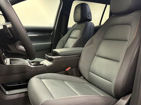 New 2026 GMC Terrain AT4 w/ Convenience Package III image 24